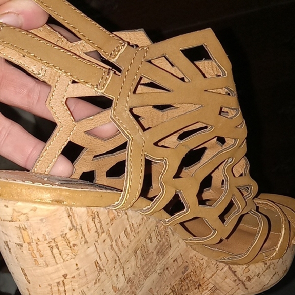 Tan Cut-Out Platform Wedge Sandals with Cork Heel Bohemian Beachy Casual Wedge - Picture 11 of 16